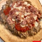 Pizza di carne macinata