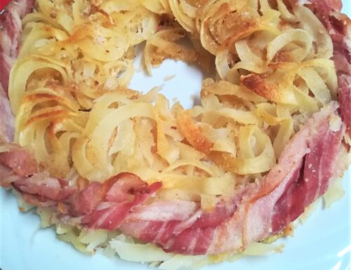 Ciambella con coriandoli di patate e bacon